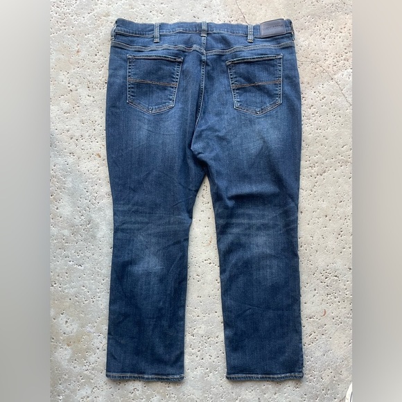 Lucky Brand Athletic Fit Bootcut Denim Jeans. size W44/L30 - Picture 3 of 12